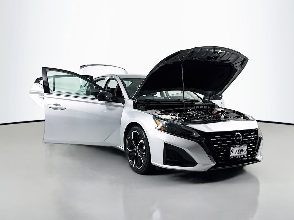 Used 2023 Nissan Altima 2.5 SR image 19