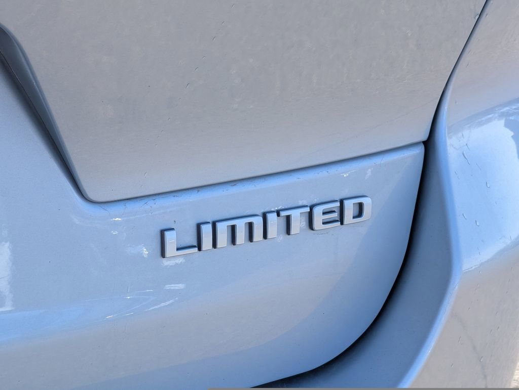 Used 2024 Jeep Grand Cherokee L Limited w/ Luxury Tech Group II image 14