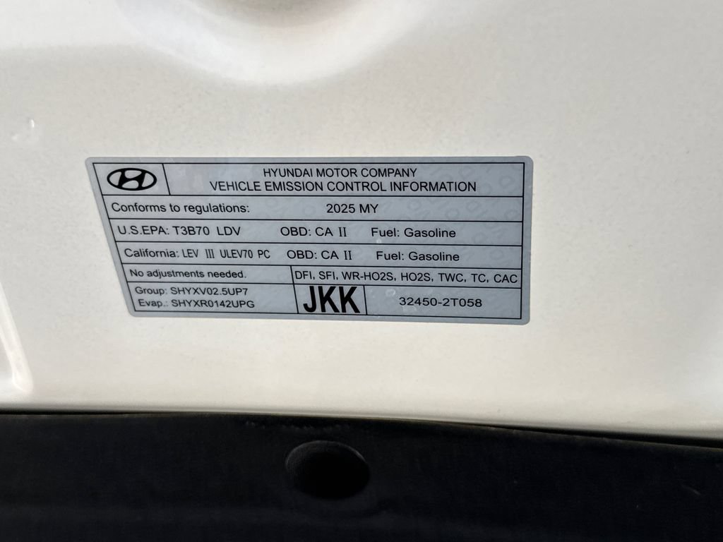 Used 2025 Genesis GV70 2.5T AWD/4WD image 9