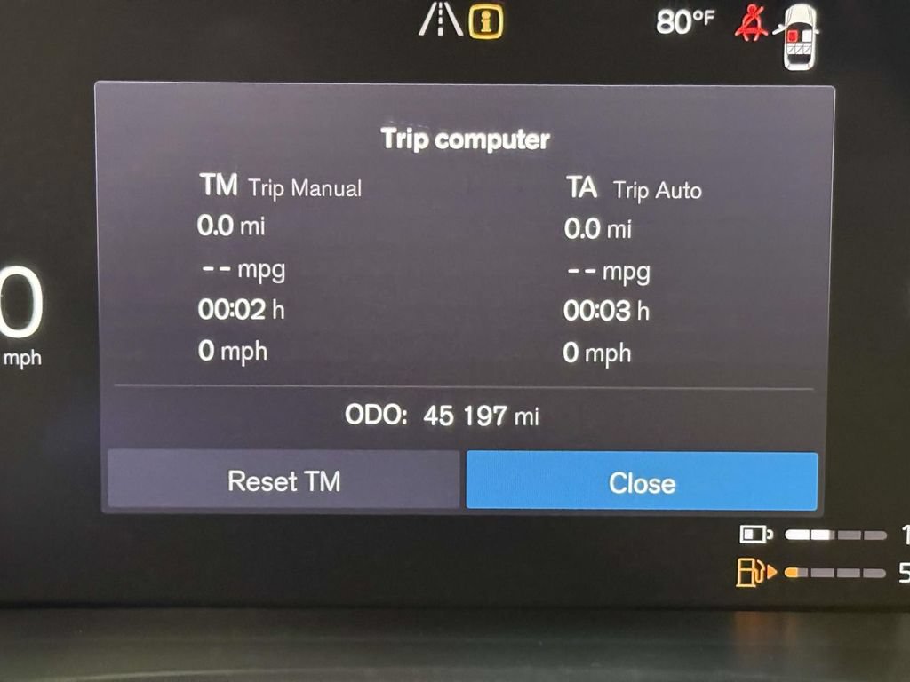 Used 2023 Volvo XC60 T8 Ultimate w/ Climate Package AWD/4WD image 5