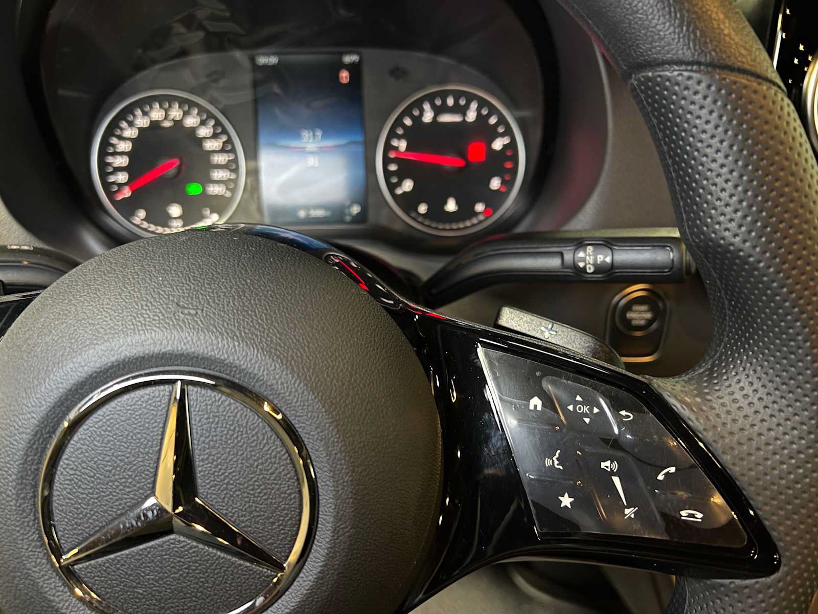 Used 2025 Mercedes-Benz Sprinter 2500 image 28