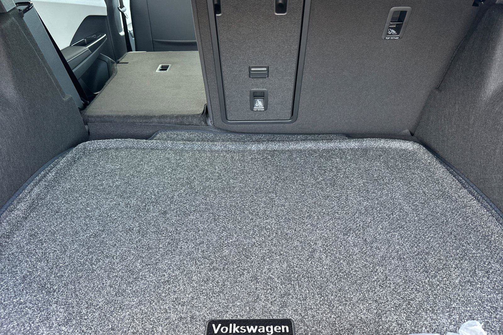 New 2026 Volkswagen Taos SE image 14