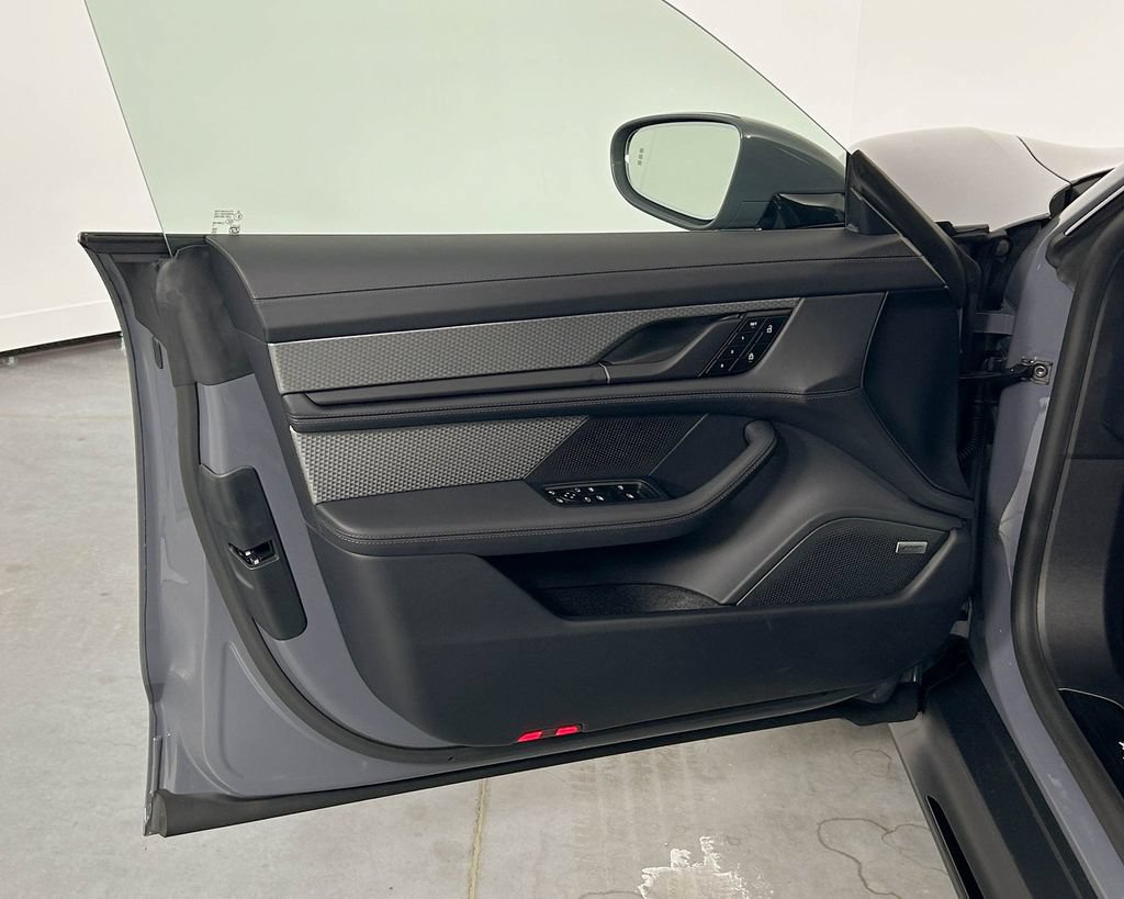 New 2026 Porsche Taycan GTS AWD/4WD image 14