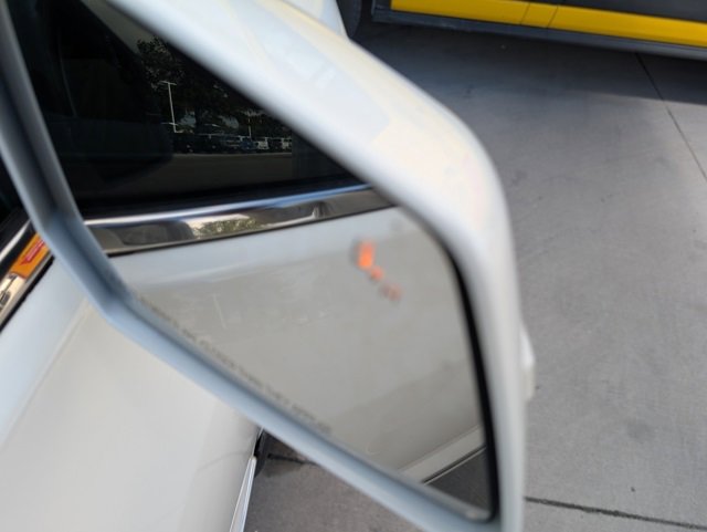 Used 2015 Chevrolet Traverse LTZ image 27