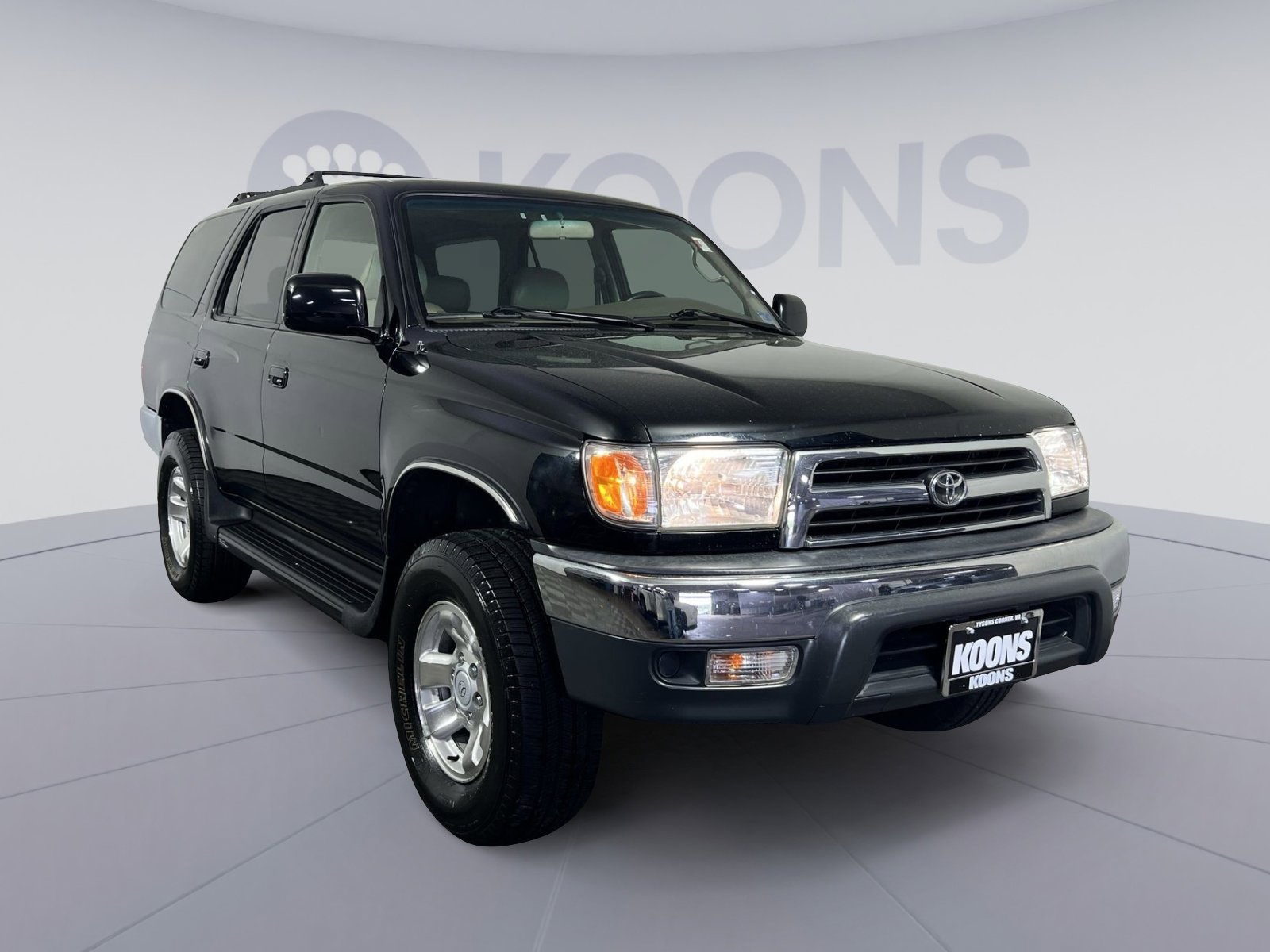 Used 1999 Toyota 4Runner SR5 AWD/4WD image 2
