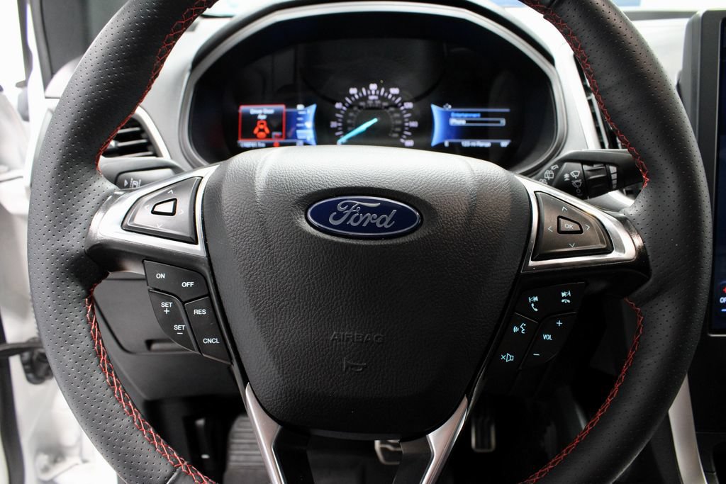 Certified 2024 Ford Edge ST-Line AWD/4WD image 31