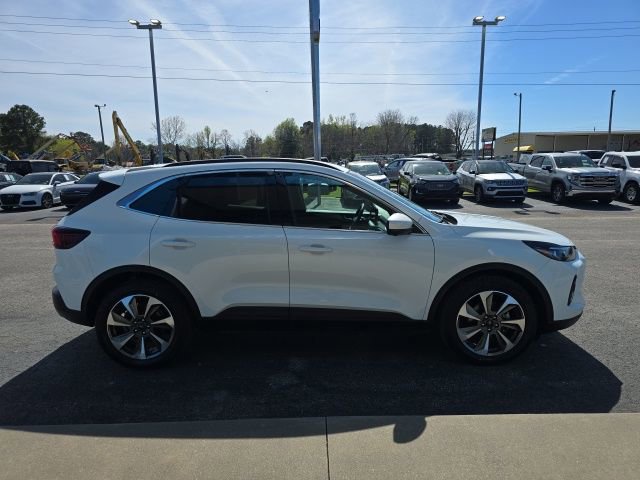 Used 2023 Ford Escape Platinum w/ Class II Trailer Tow Package image 6