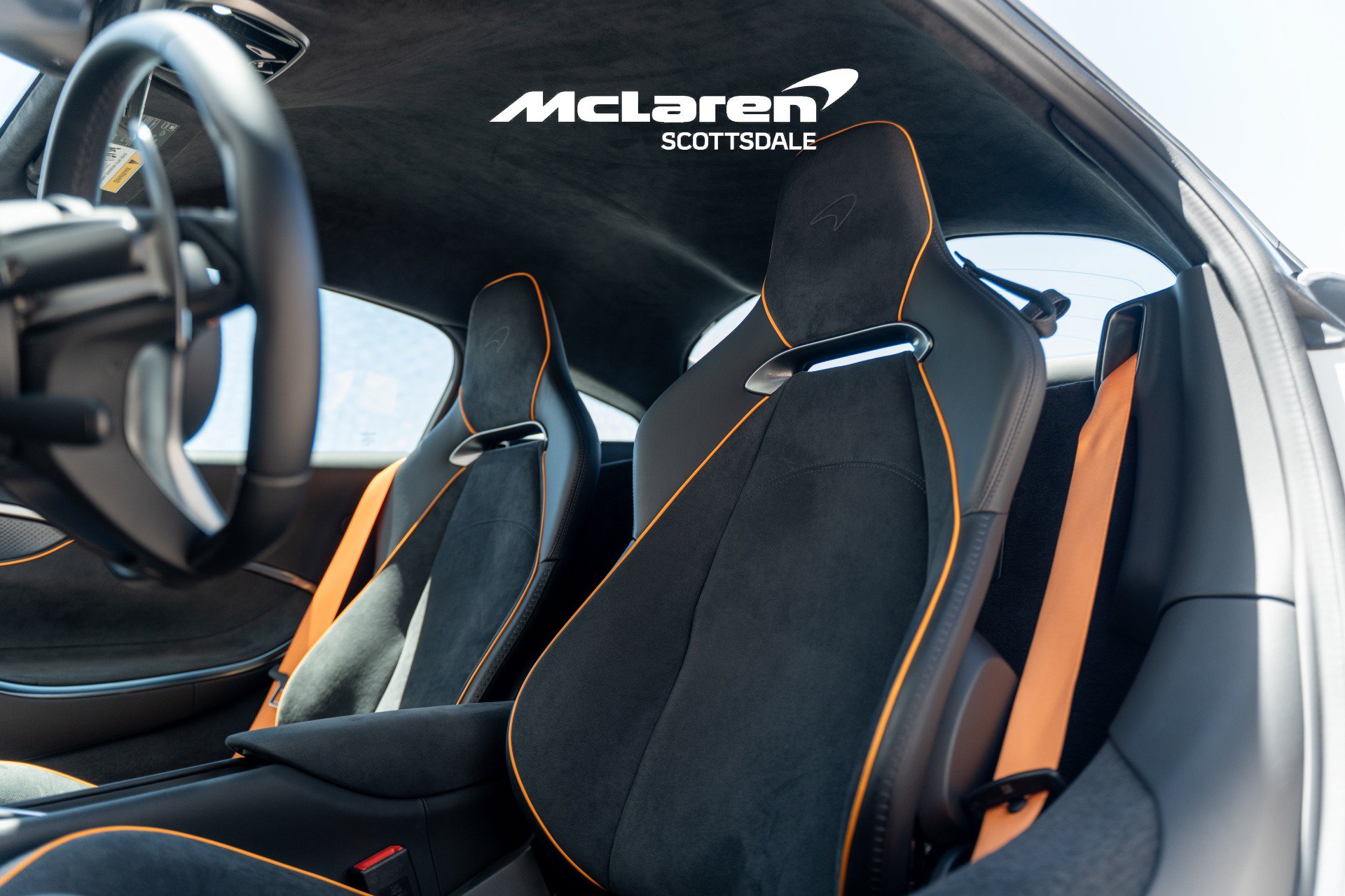 Used 2026 McLaren Artura RWD image 12