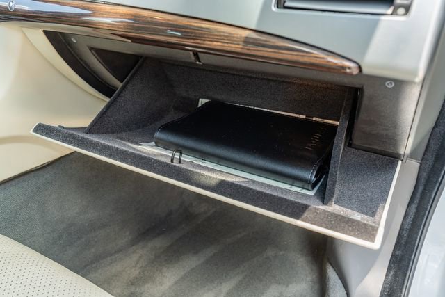 Used 2012 Jaguar XF Portfolio image 48