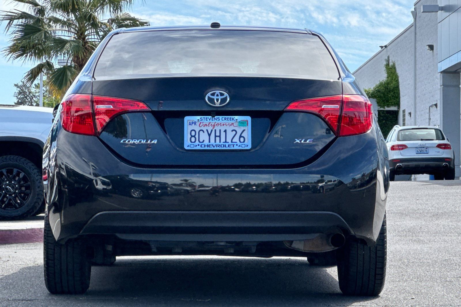Used 2018 Toyota Corolla XLE image 6