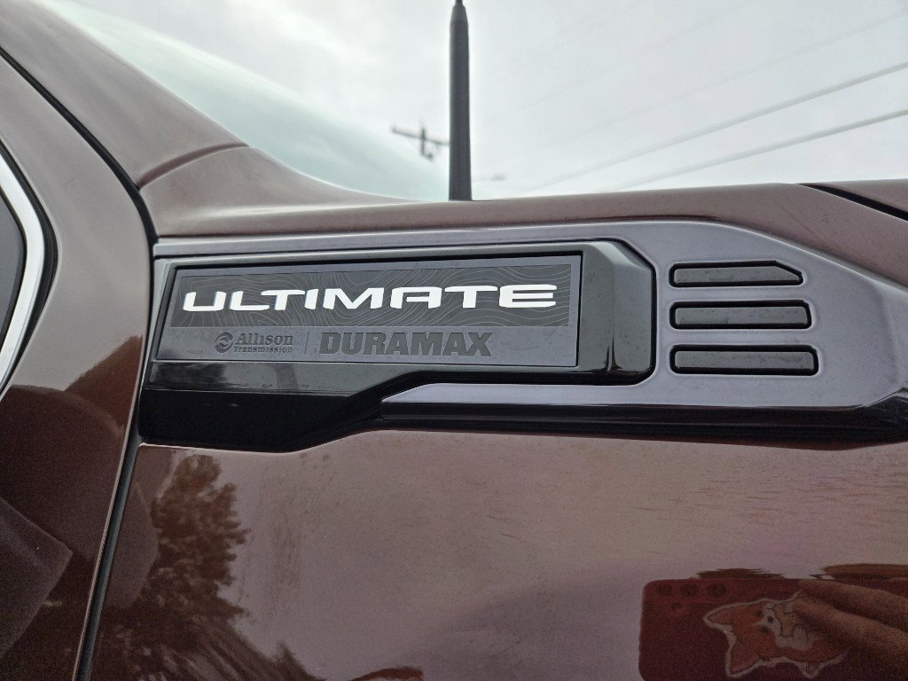 Used 2024 GMC Sierra 2500 Denali Ultimate image 4