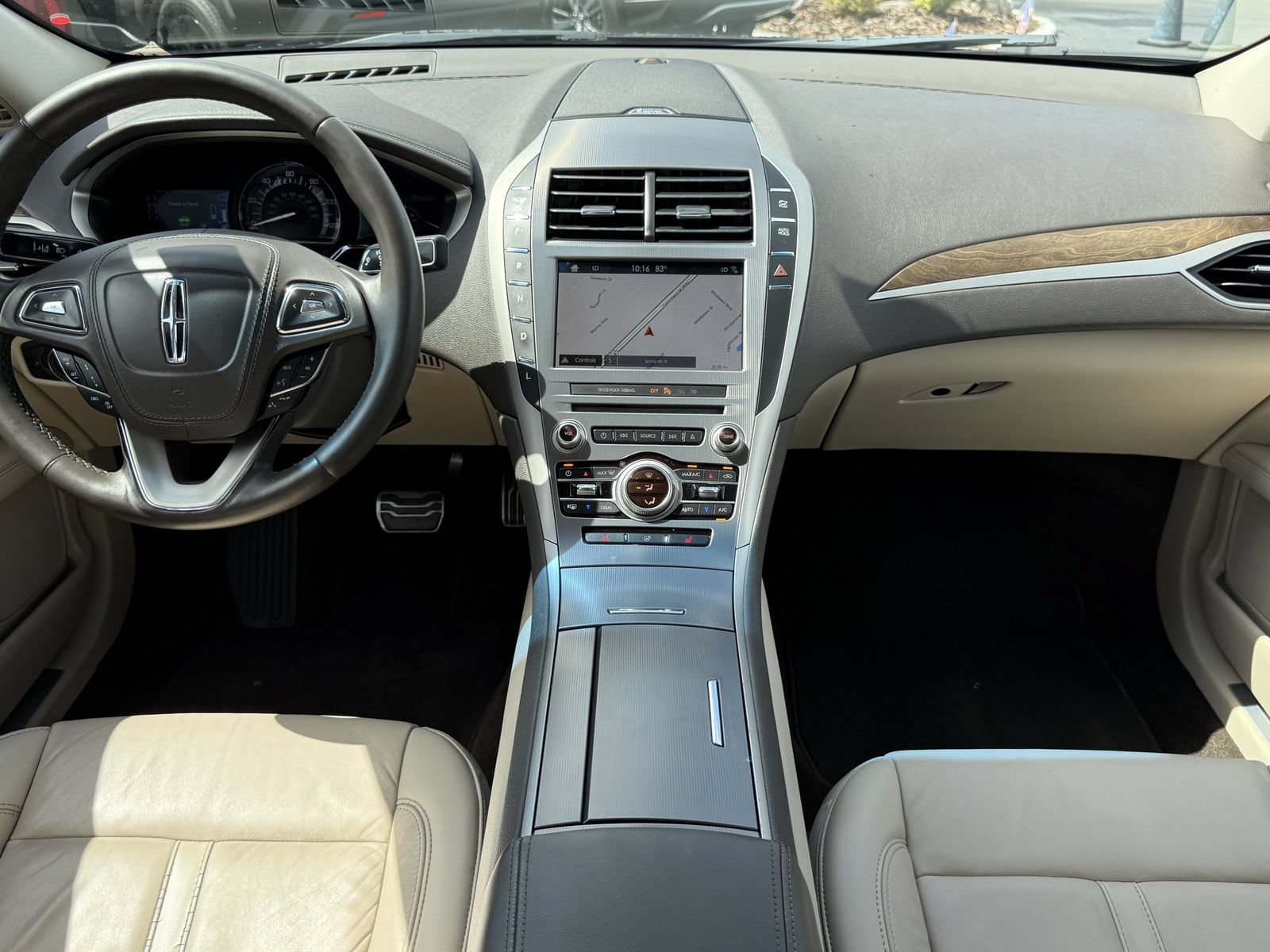 Used 2019 Lincoln MKZ Reserve w/ Reserve Plus Package FWD image 18