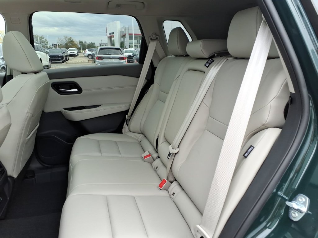 New 2027 Nissan Rogue Dark Armor AWD/4WD image 35