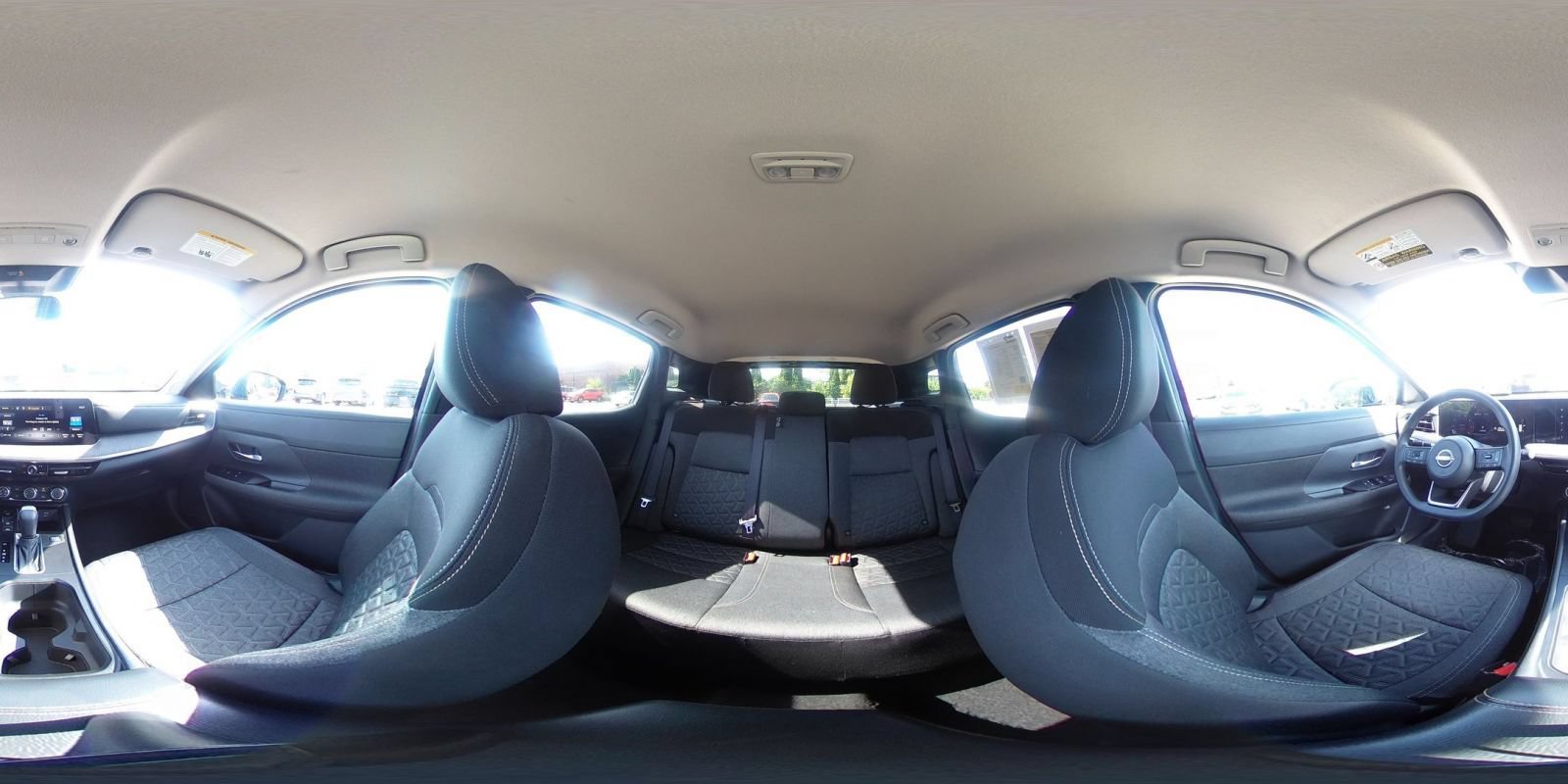 Used 2025 Nissan Kicks SV AWD/4WD image 40