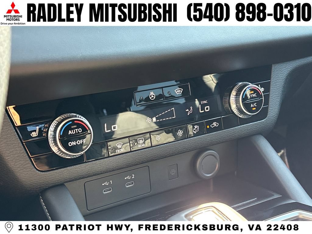 New 2026 Mitsubishi Outlander SE AWD/4WD image 10