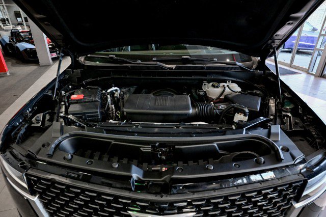 Used 2023 Cadillac Escalade ESV Premium Luxury image 52