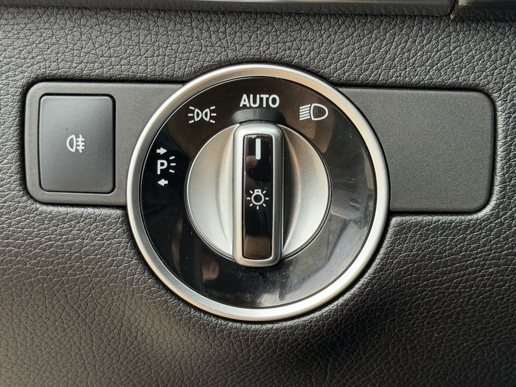 Used 2018 Mercedes-Benz GLE 350 4MATIC image 27