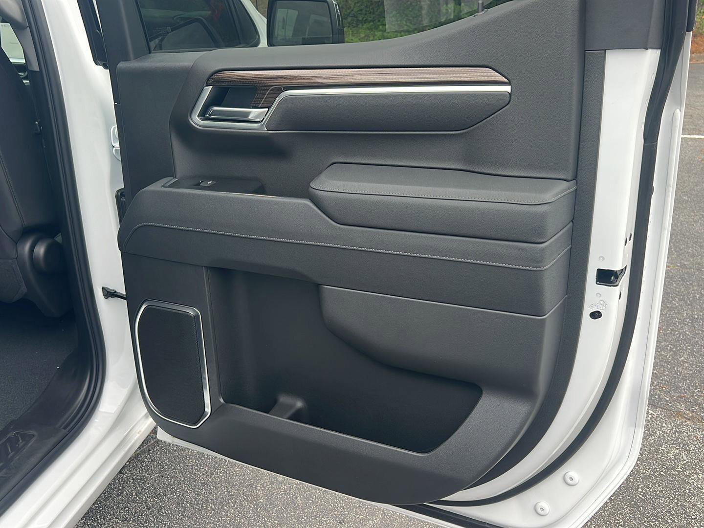 New 2026 Chevrolet Silverado 1500 LT w/ All Star Edition Plus image 15