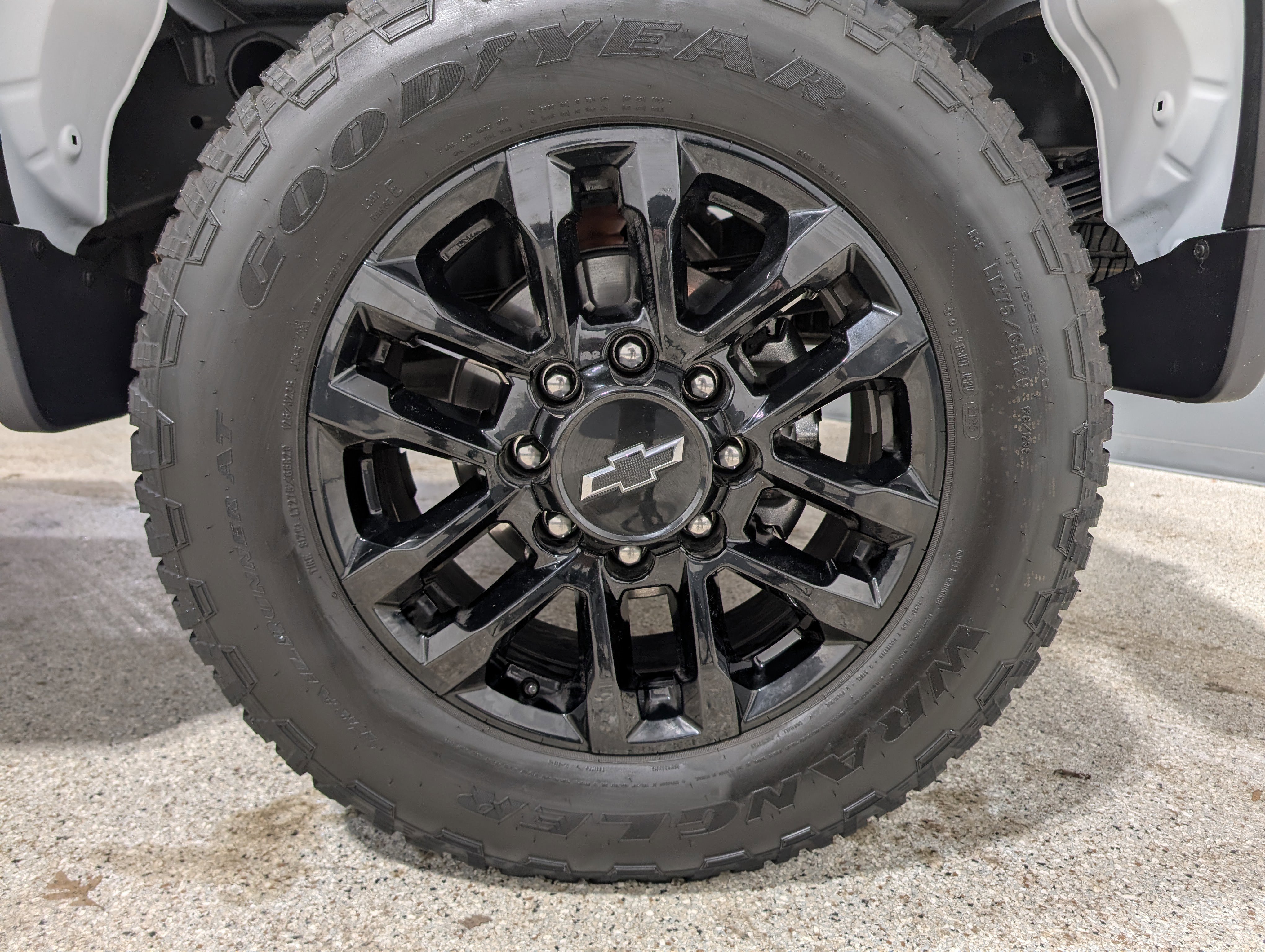 Used 2025 Chevrolet Silverado 2500 LT image 11