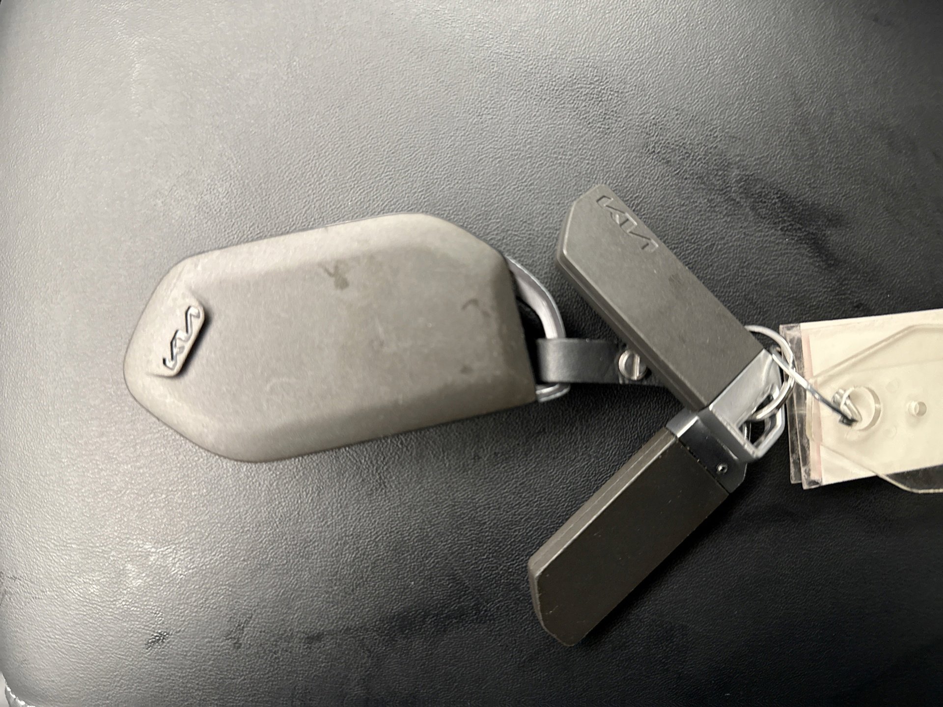 Used 2023 Kia Telluride LX image 26