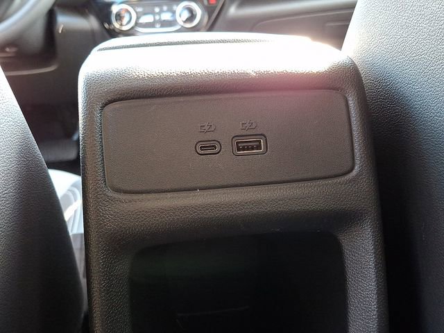 Certified 2025 Chevrolet Trax LT FWD image 11