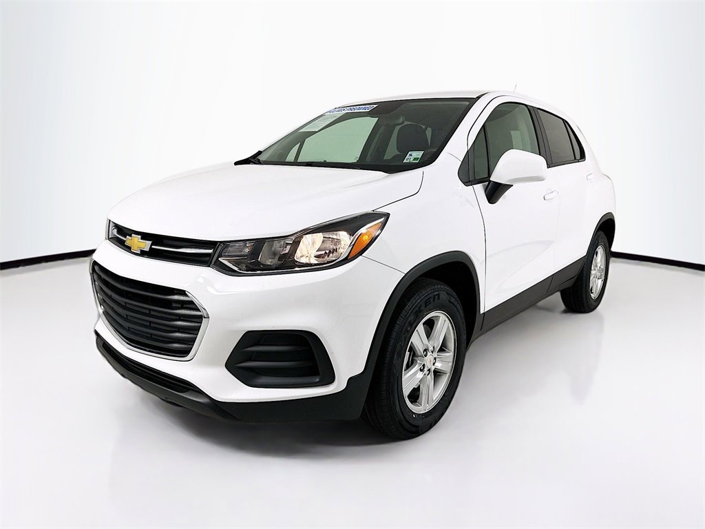 Used 2022 Chevrolet Trax LS w/ Tint and Cruise Package