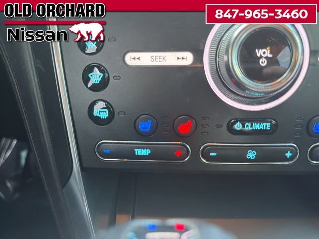 Used 2017 Ford Explorer Platinum AWD/4WD image 11