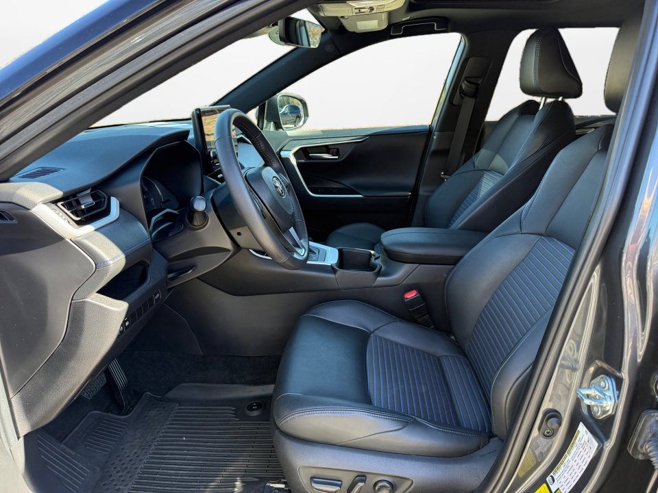 Used 2023 Toyota RAV4 XSE image 11