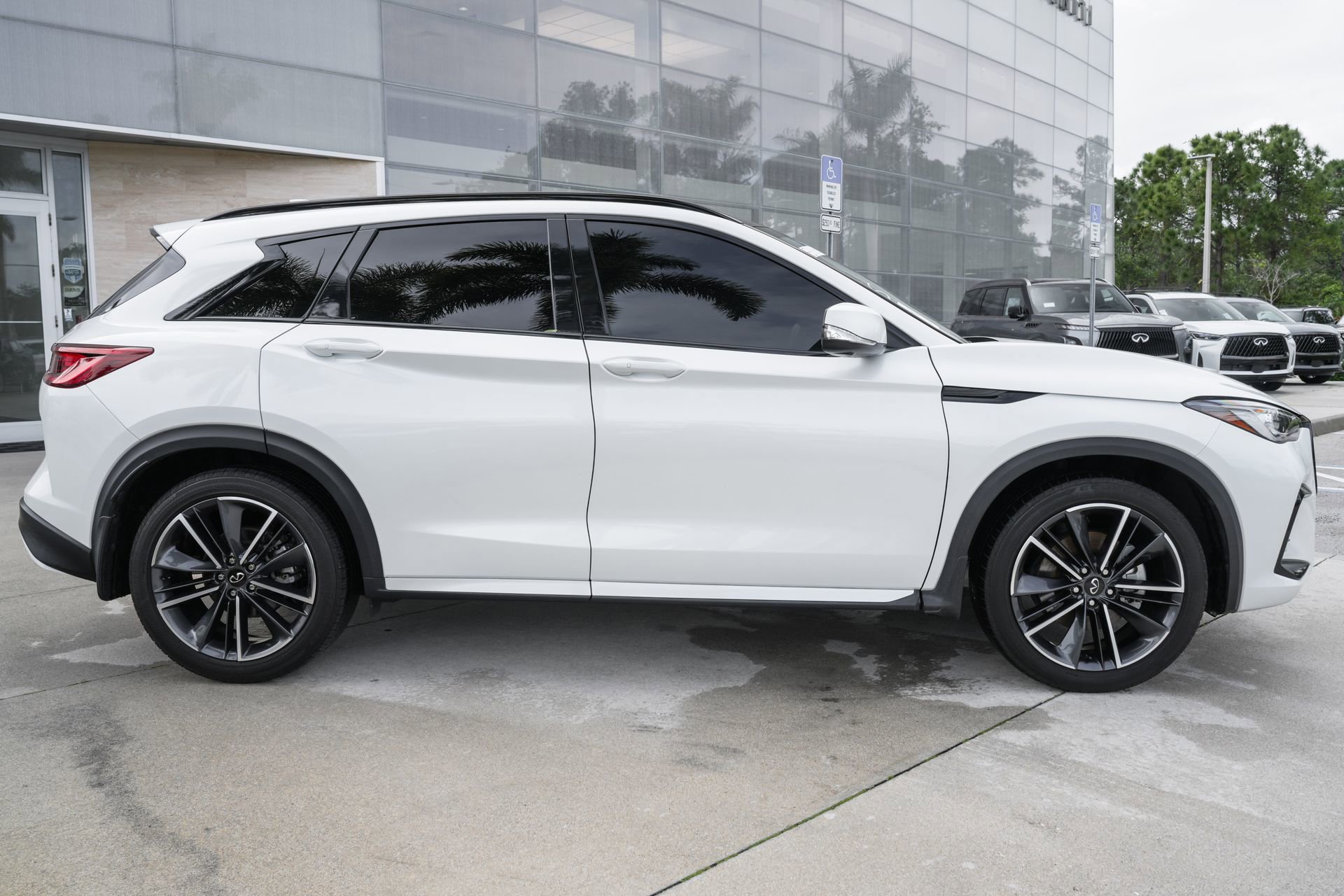 Certified 2023 INFINITI QX50 Sport image 11