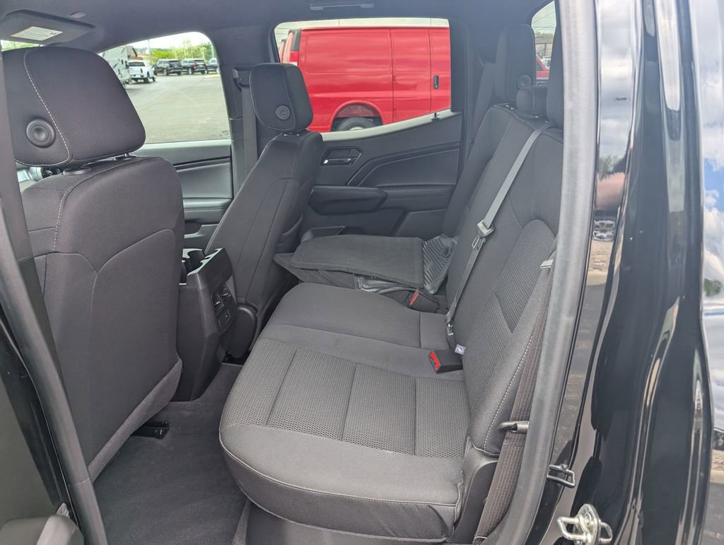 Used 2024 Chevrolet Colorado LT w/ LT Convenience Package image 11