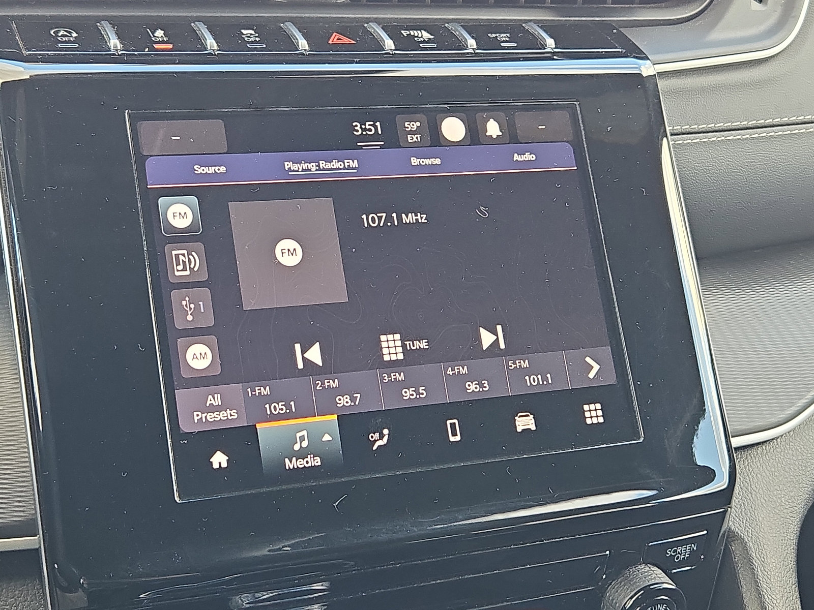 Used 2024 Jeep Grand Cherokee L Laredo image 13