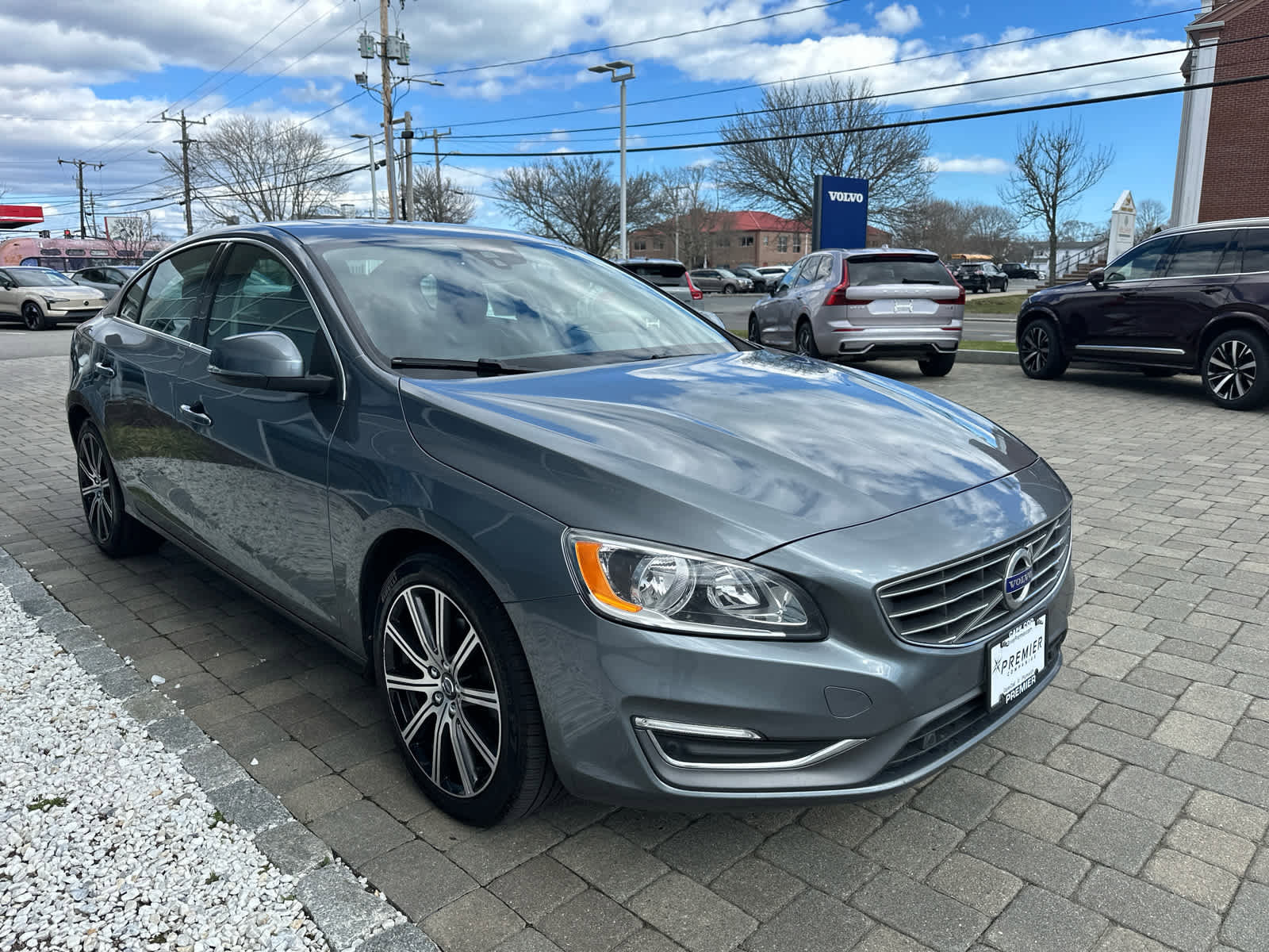 Used 2018 Volvo S60 T5 Inscription image 34