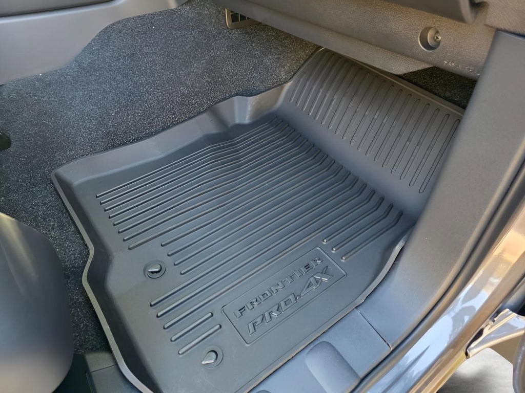 New 2026 Nissan Frontier PRO-4X w/ Tow Package image 12