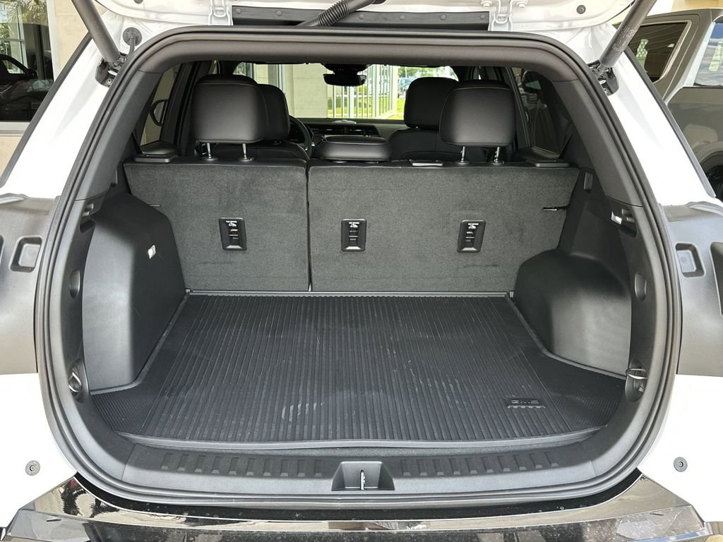 New 2026 GMC Terrain AT4 w/ Technology Package II image 31