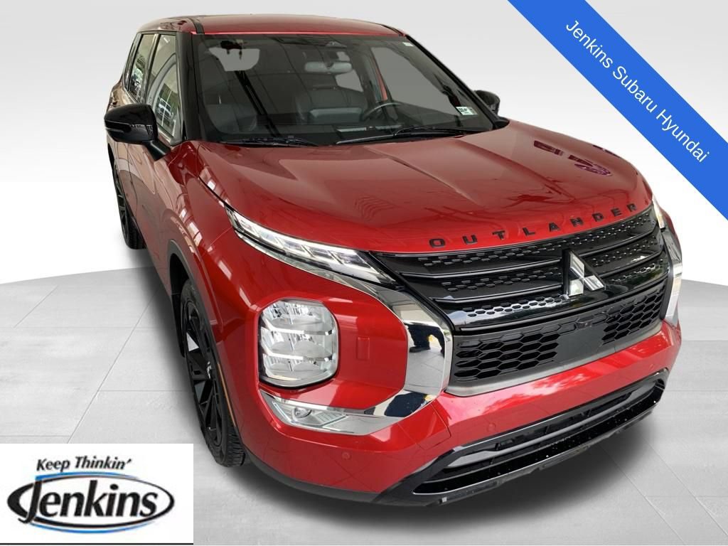 Used 2023 Mitsubishi Outlander SE