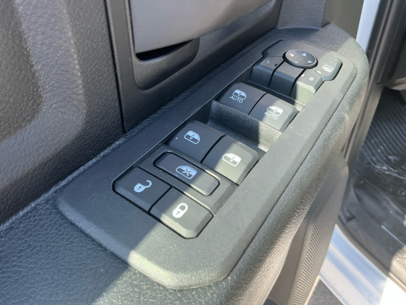 New 2026 RAM 3500 Tradesman AWD/4WD image 21