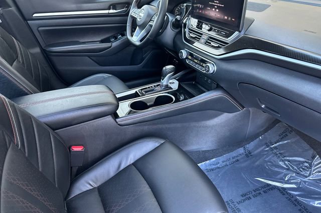 Used 2025 Nissan Altima 2.5 SR w/ SR Premium Package FWD image 12