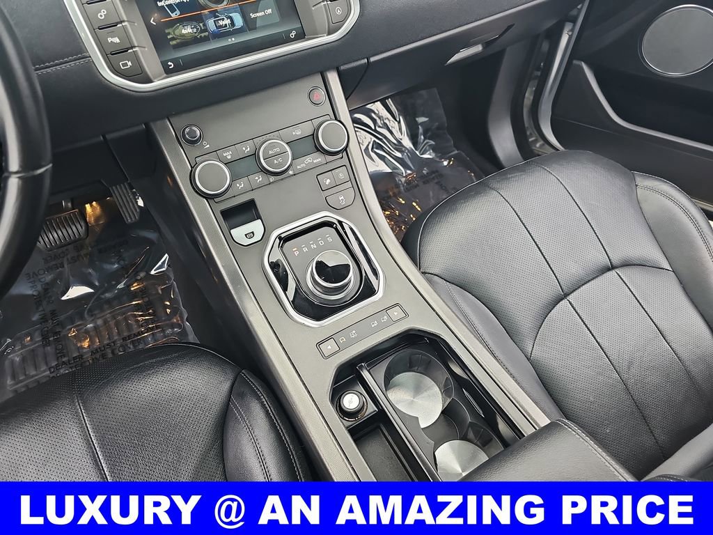 Used 2019 Land Rover Range Rover Evoque SE Premium image 24