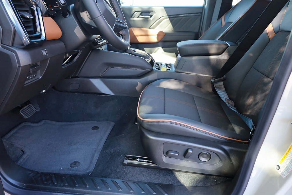 New 2026 GMC Canyon AT4 image 11