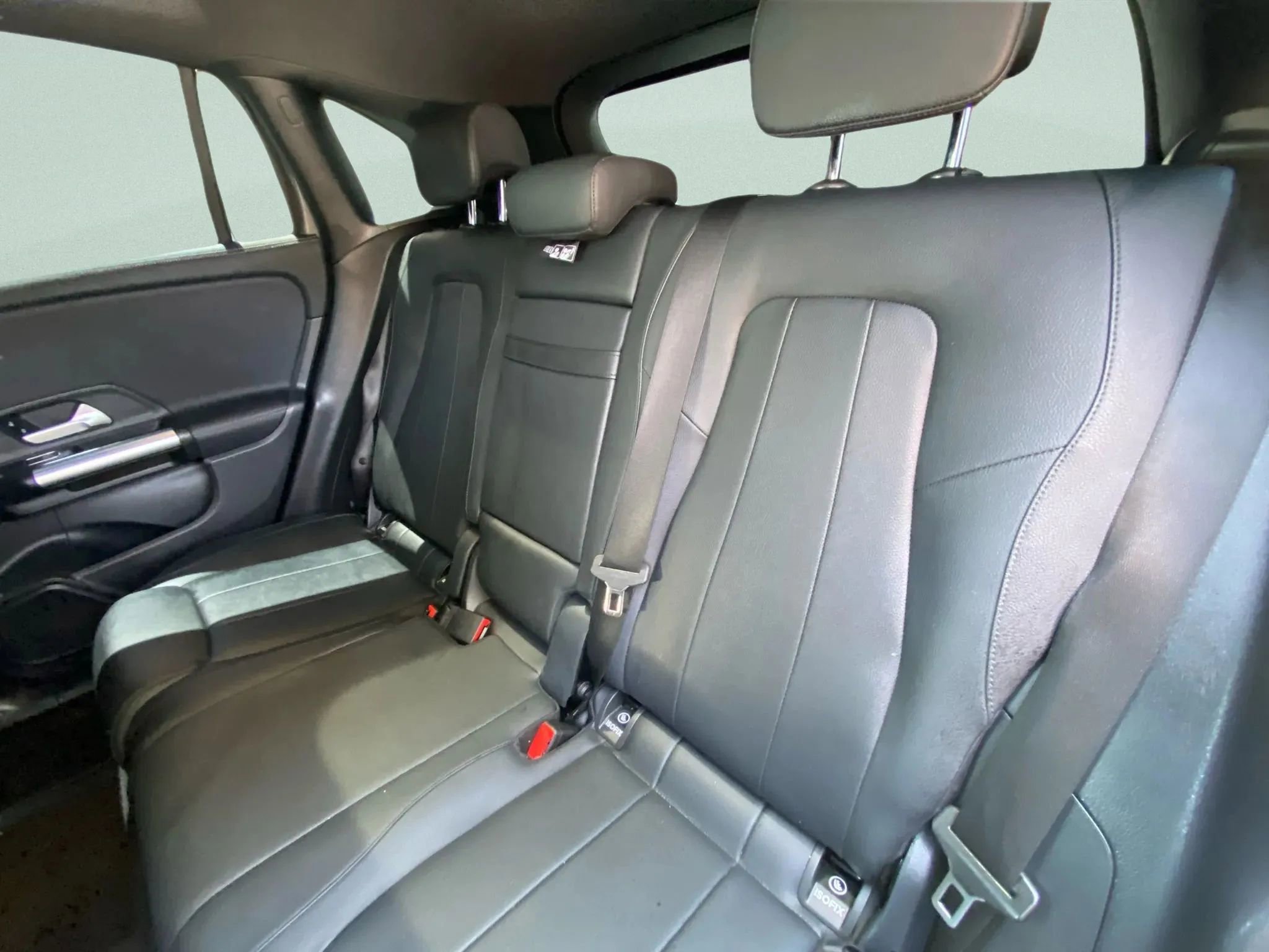 Used 2021 Mercedes-Benz GLA 250 4MATIC image 34