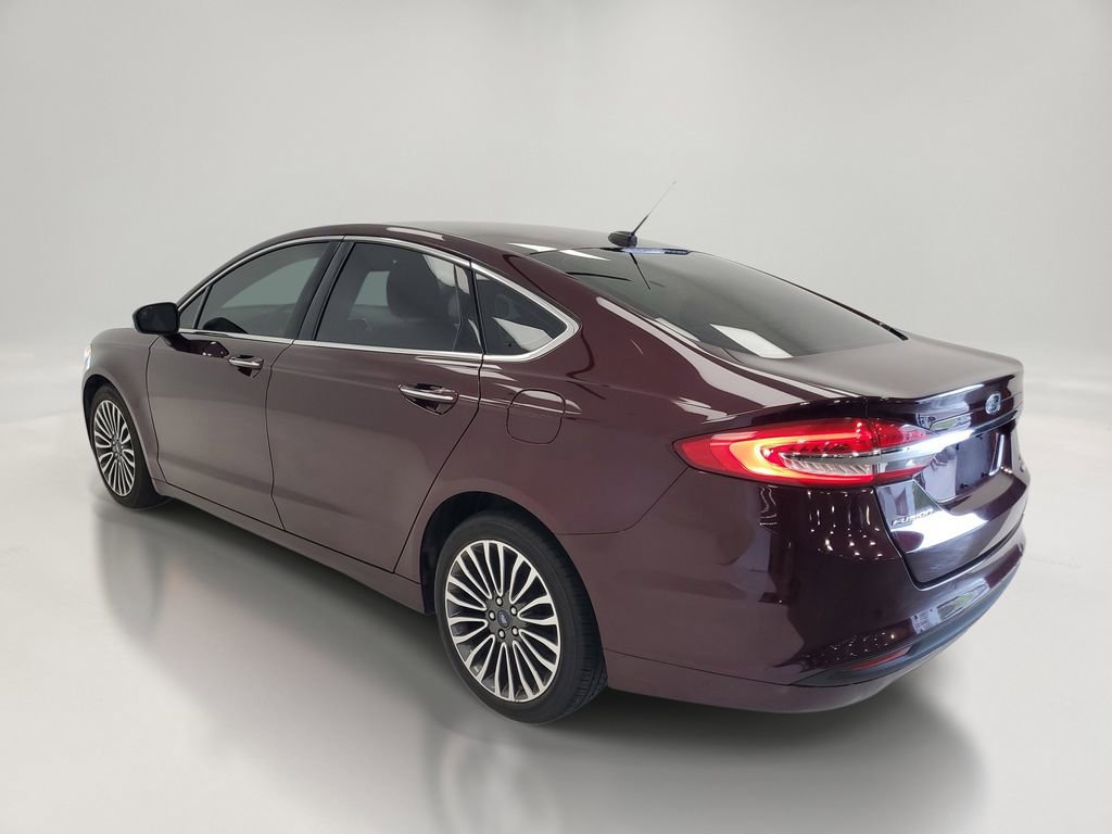 Used 2018 Ford Fusion SE w/ Fusion SE Technology Package FWD image 5
