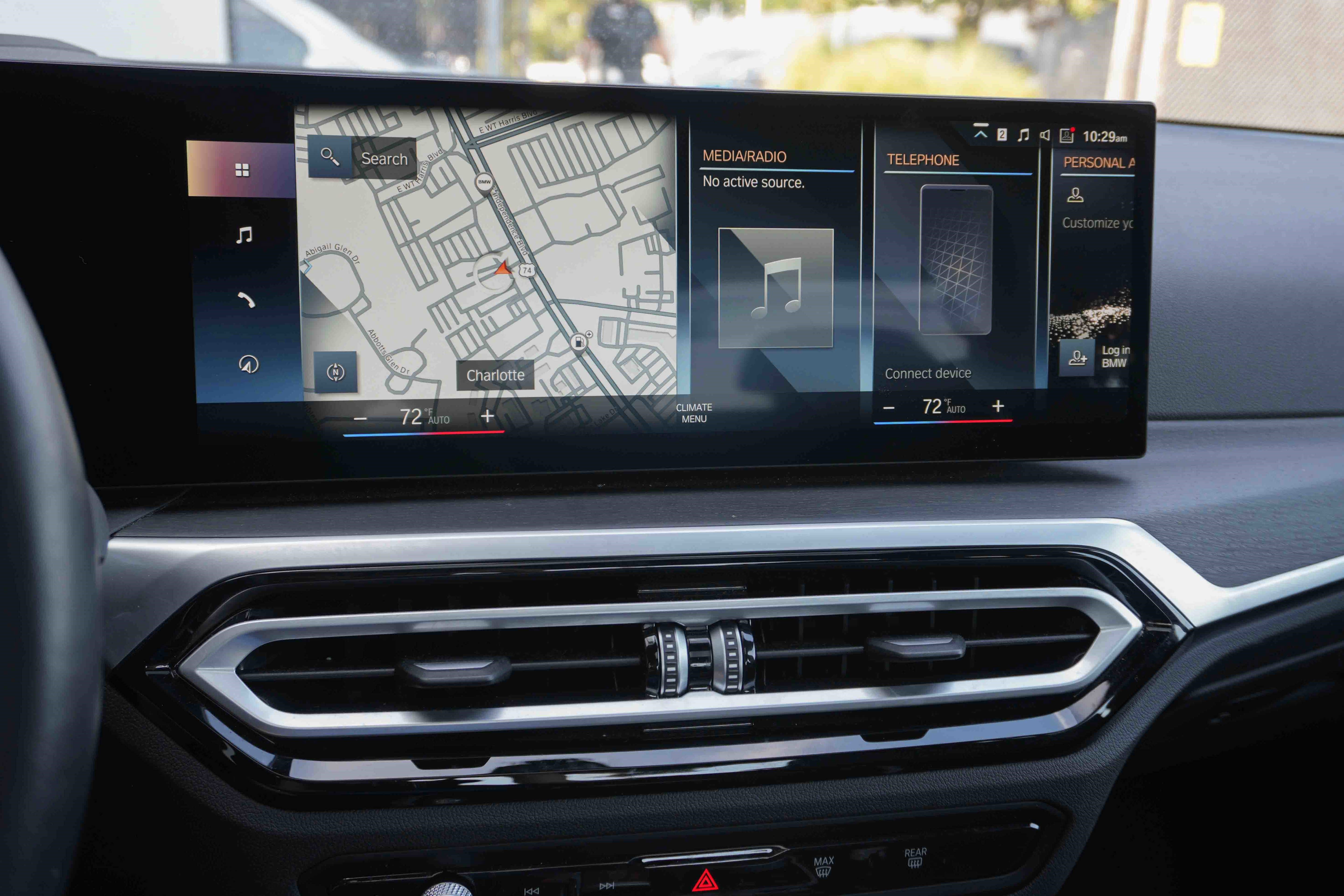 Certified 2024 BMW 330i Sedan image 21