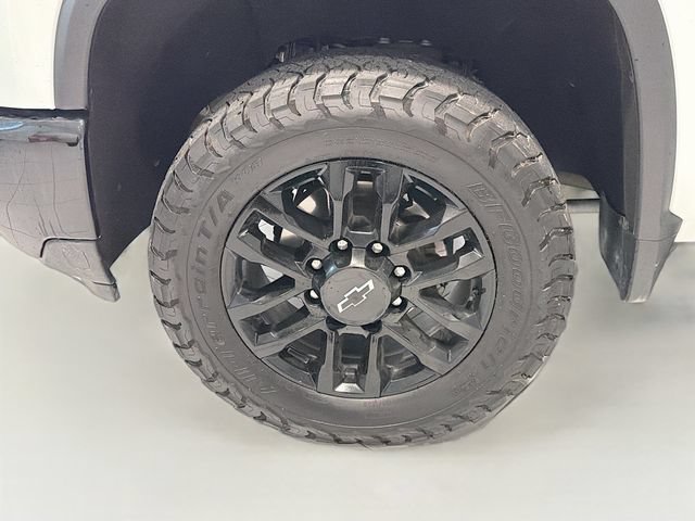 Used 2025 Chevrolet Silverado 2500 LTZ w/ Trail Boss Package AWD/4WD image 26