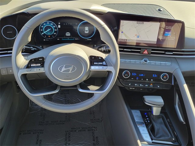 Used 2024 Hyundai Elantra SEL w/ Convenience Package image 4