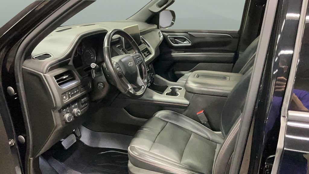 Used 2021 Chevrolet Suburban RST w/ Luxury Package image 14