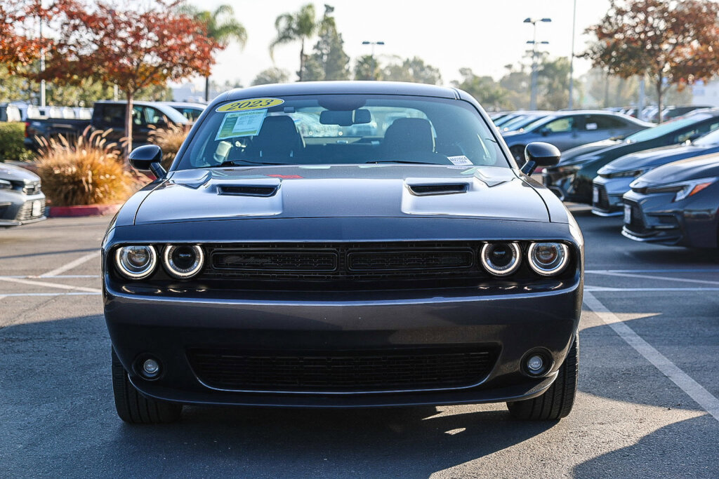 Used 2023 Dodge Challenger SXT w/ Blacktop Package image 13