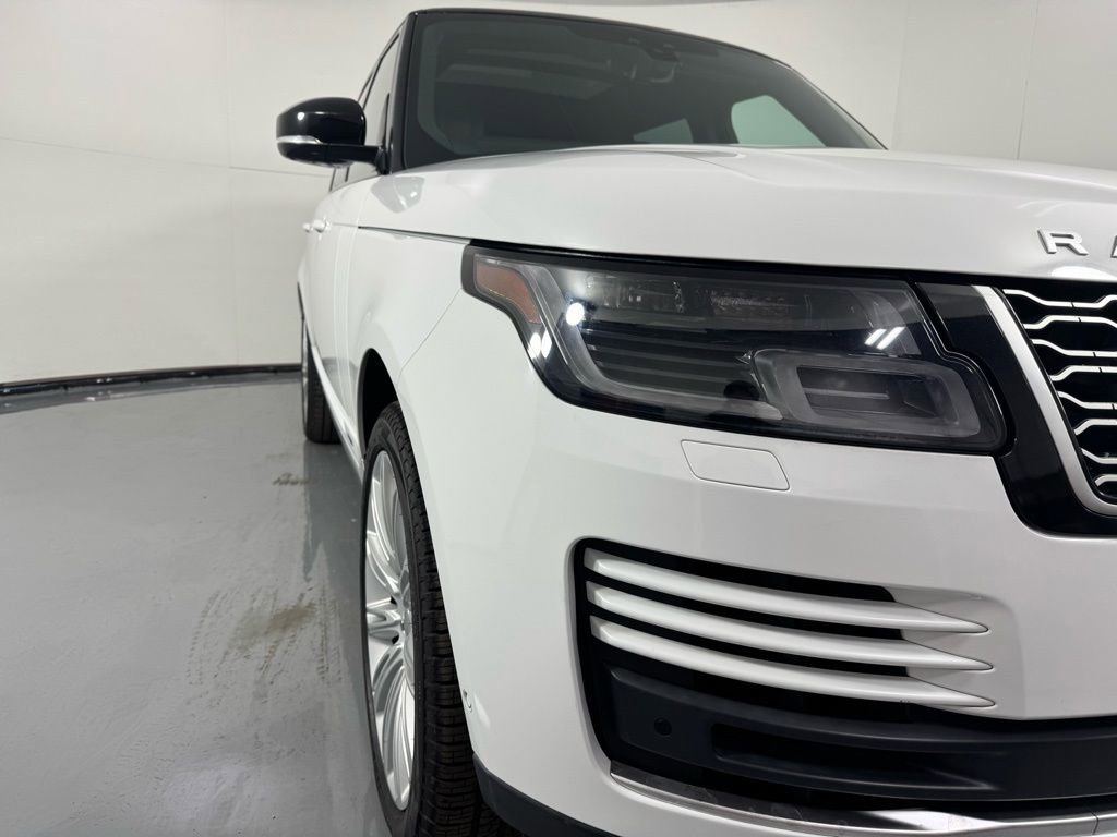Used 2020 Land Rover Range Rover Long Wheelbase HSE image 4