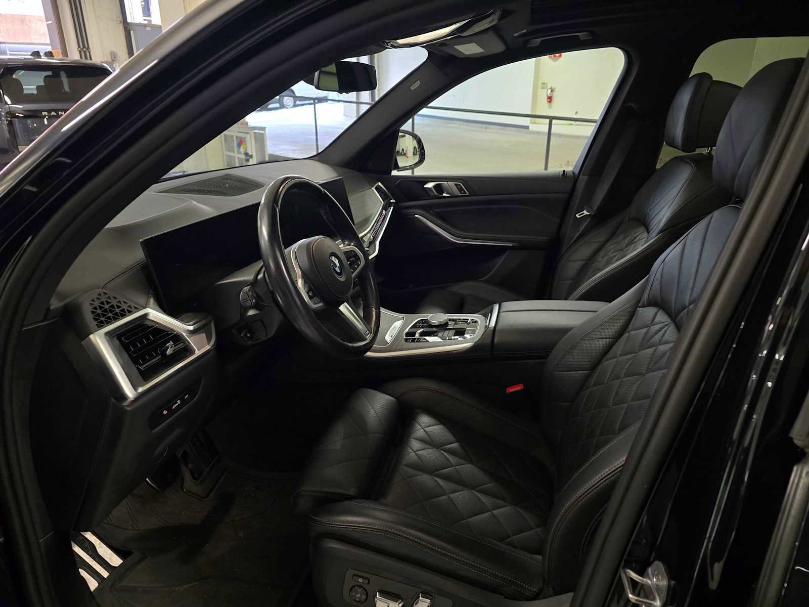 Used 2024 BMW X5 xDrive50e w/ M Sport Package image 23