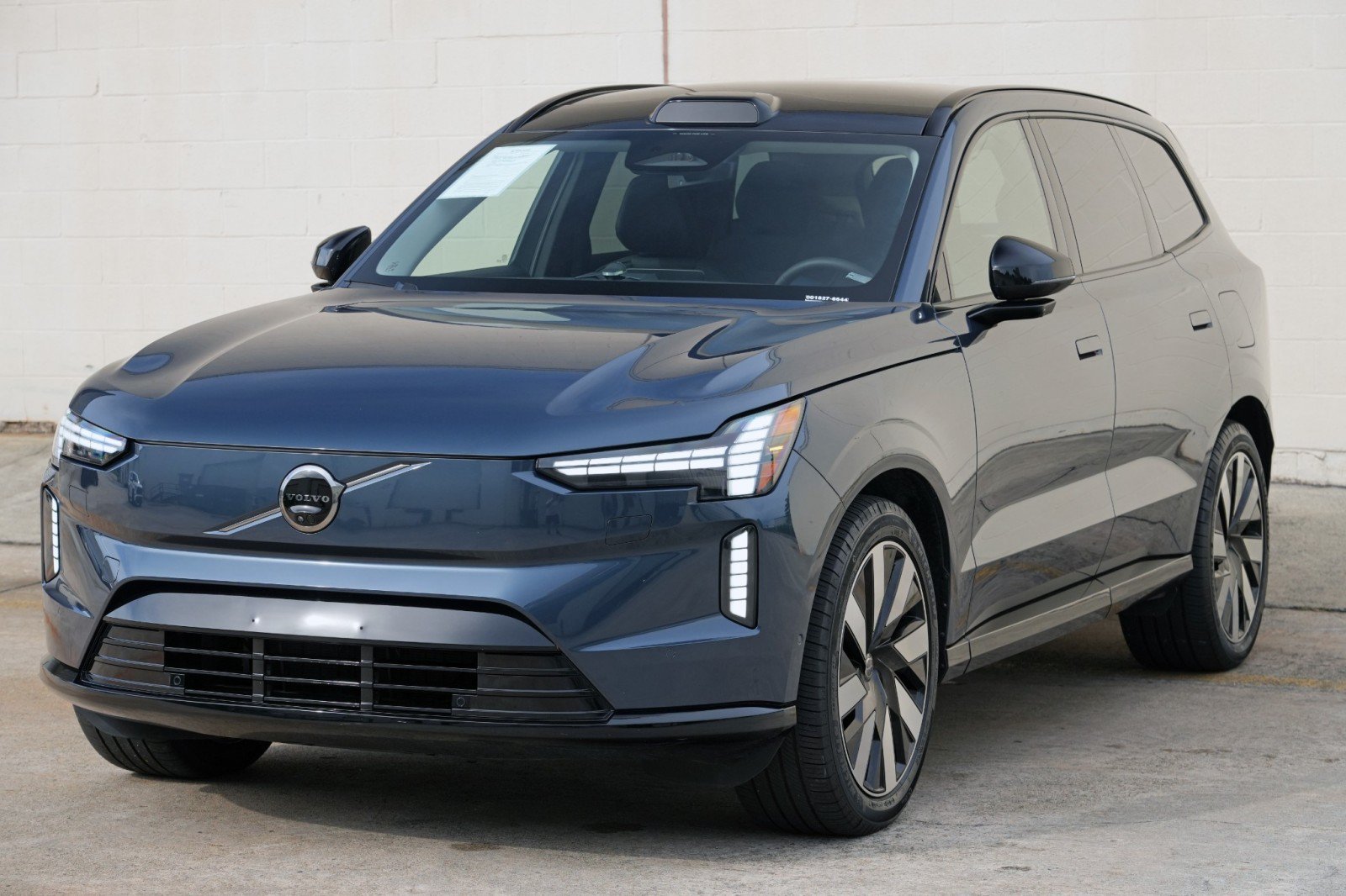 Used 2025 Volvo EX90 Ultra AWD/4WD image 50