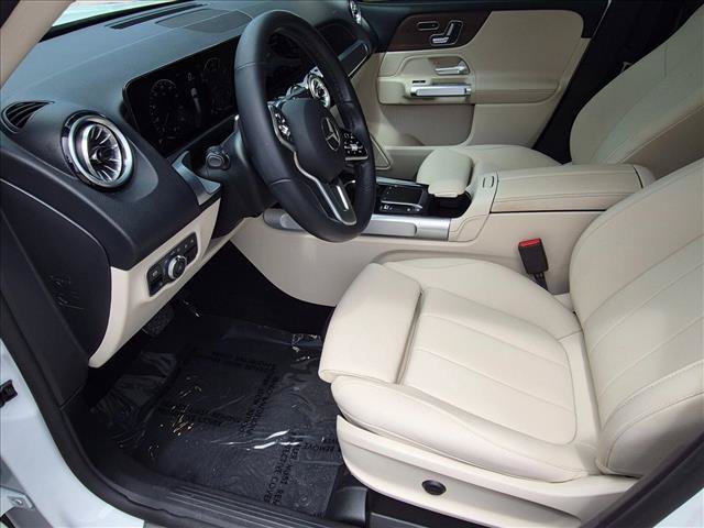 Used 2023 Mercedes-Benz GLB 250 image 16